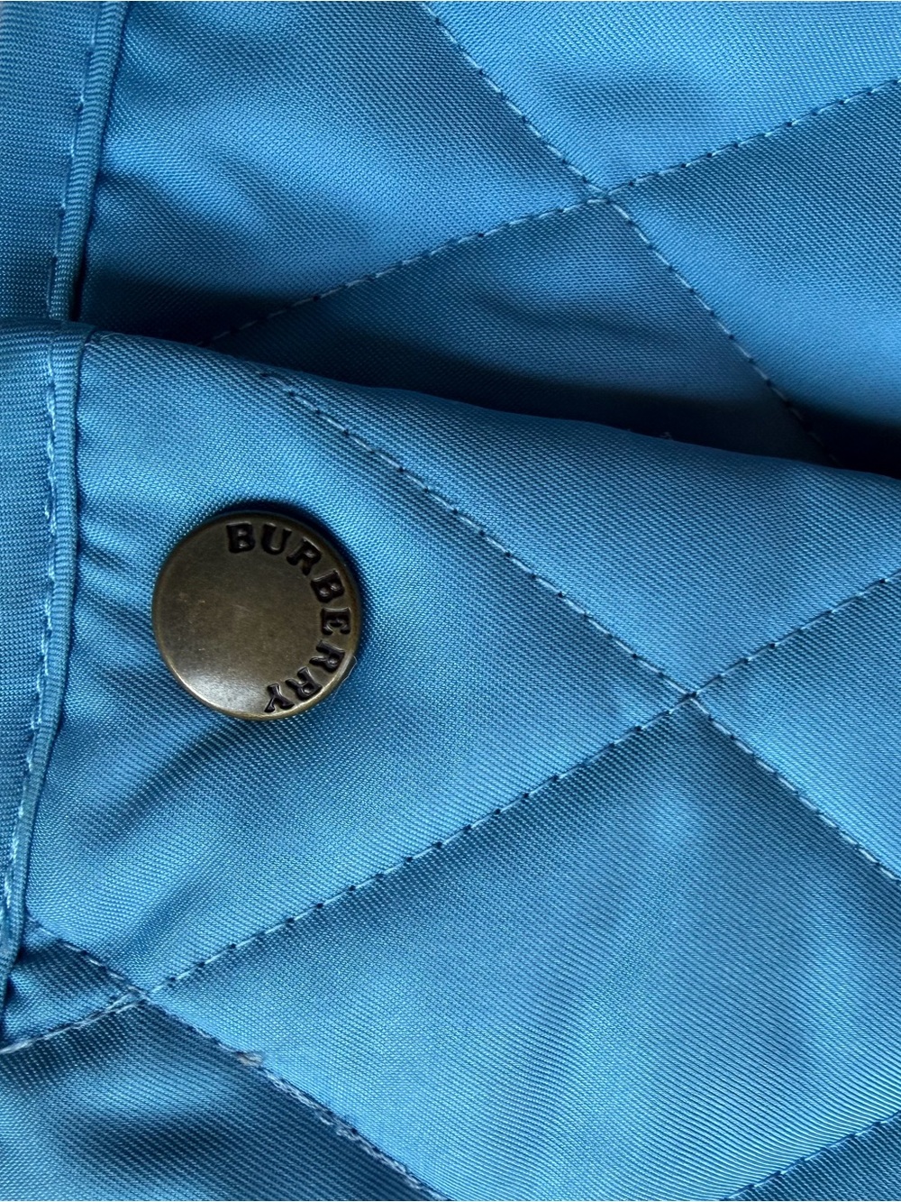 Women’s Burberry Quilted Light Blue Coat - size Small/Medium - Picture 7 of 10